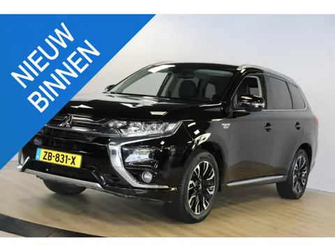 Mitsubishi Outlander 2.0 PHEV Executive Edition | Trekhaak | Leer | Navi