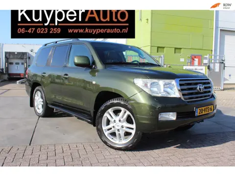 Toyota Land Cruiser V8 4.5 V8 D-4D Executive High Roof Window Van automaat