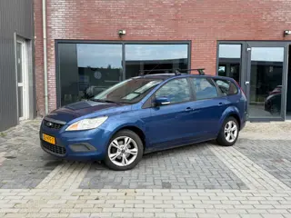 Ford Focus Wagon 1.6 Trend | 01-2027 APK | Trekhaak | Airco |