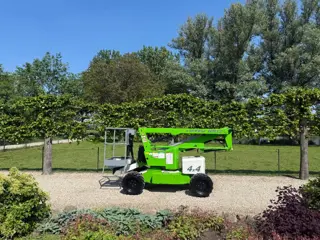 Niftylift HR12 4x4 Knikarmhoogwerker / Knikarm Hoogwerker