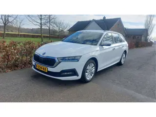 Škoda Octavia Combi 1.0 e-TSI Business Edition CLIMA/NAVI/AUTOMAAT BJ 2021