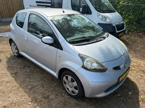Toyota Aygo 1.0-12V Comfort NL AUTO NAP! 1e EIGENAAR! GEEN IMPORT! Elek pakket l Carplay l Navi l DE