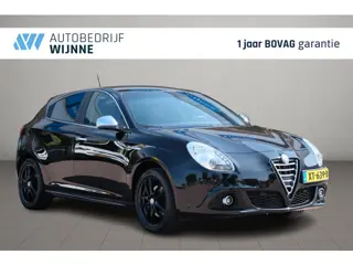 Alfa Romeo Giulietta 1.4 T 170pk Aut. Exclusive | Leer | Navi | Trekhaak | Xenon | PDC