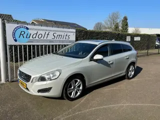 Volvo V60 2.0T Summum