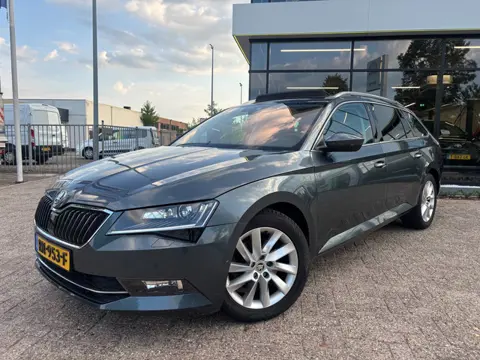 Skoda Superb Combi 1.4 TSI DSG ACT Style Business|Schuifdak|Alcantara