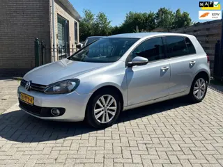Volkswagen Golf 1.2 TSI Highline BlueMotion | automaat | lees tekst | kijk fotos !