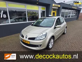 Renault Clio 1.6-16V Initiale/AUTOMAAT/LEDER
