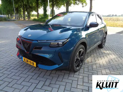 Alfa Romeo Junior Elettrica 54 kWh  kleur Blue Navagli