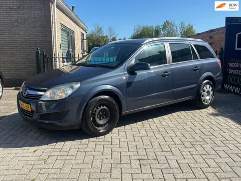 Opel Astra Wagon 1.7 CDTi Business | zo ingeruild zo weer weg lange apk trekhaak ijskoude airco !
