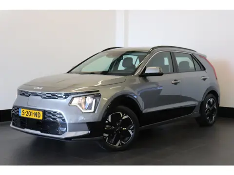 Kia Niro EV DynamicLine 64.8 kWh | ACC | Camera | Stoelverw. | Keyless | €27.900,- incl. BTW