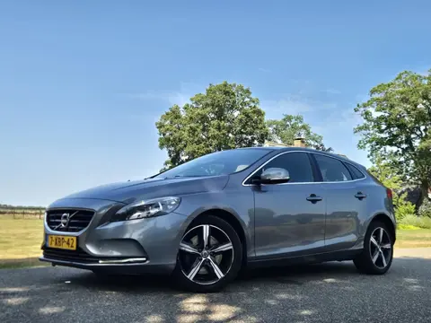 Volvo V40 2.0 D4 Momentum Bns (bj 2014)