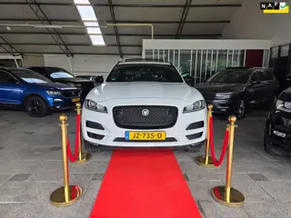 Jaguar F-PACE 2.0D 180PK PORTFOLIO PANO DIGITAL DASH NAVI CAMERA 360 FULL 2016!