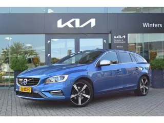 Volvo V60 2.0 T4 Business Sport Automaat | Trekhaak | Dodehoek Detectie | Climate + Cruise Control |