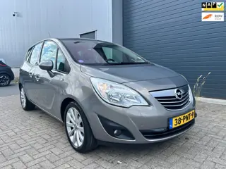 Opel Meriva 1.4i Turbo Cosmo PANO AIRCO PDC NAP