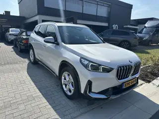 BMW X1 sDrive18i X-Line (bj 2023, automaat)