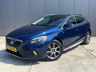 Volvo V40 Cross Country 2.0 D4 Ocean Race Automaat | Camera | Lederen Bekleding | Memory | Panoramad