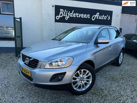 Volvo XC60 2.4D AWD Momentum 223 DKM | Leer | PDC | Trekhaak