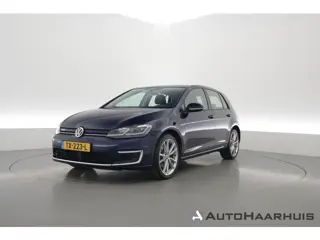 Volkswagen e-Golf | Navi | Apple CarPlay | Adapt. Cruise | PDC | Clima | 18'' | Verwarmde voorruit |