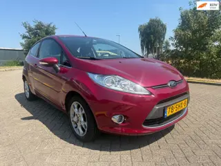 Ford Fiesta 1.4 Titanium_AUTOMAAT-AIRCO_NETTE AUTO