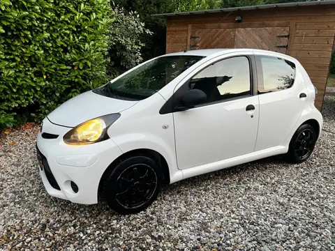 Toyota Aygo RIJKAAR/APK/HISTORY/BEURT/NAP/AIRCO/5drs//DIREKT MEE