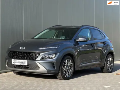 Hyundai Kona 1.6 HEV Creative Automaat // Head-Up // CarPlay // Camera // Keyless // Dodehoek