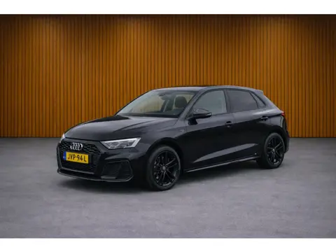 Audi A3 Sportback 40 TFSI e Edition Automaat PDC V+A 17 inch.