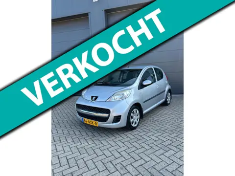 Peugeot 107 1.0-12V Millesim 200