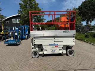 JLG 2630 ES schaar hoogwerker 10 meter (bj 2014)