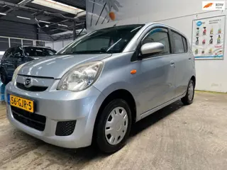 Daihatsu Cuore 1.0 Premium IJSKOUDE AIRCO/ Elektrische ramen/ APK bij AFl.
