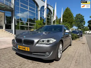 BMW 5-serie Touring 520i High Executive aut ,panod.,leer,navi,trekh