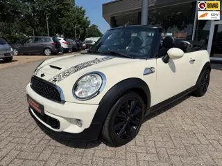 Mini Mini Cabrio 1.6 Cooper S, MR Bean Uitvoering, Navigatie, Clima, Cruise, Xenon, Leer, etc