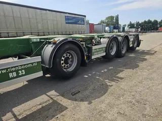 D-Tec CT-26-01 / 4 AXLE BREAKER/ BPW DRUM/ APK17-01-2027