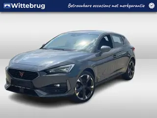 CUPRA Leon 1.4 e-Hybrid 204pk Performance DSG Automaat / Navigatie / LM 18 inch / Parkeersensoren A 
