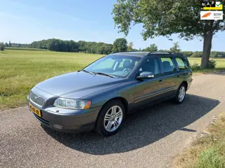 Volvo V70 2.4 Edition II CRUISE CONTROL / AIRCO / TREKHAAK / VOLLEDIGONDERHOUDEN