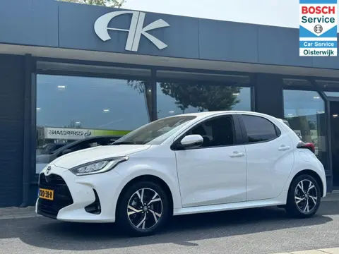 Toyota Yaris 1.5 Hybrid 115 Business Plus