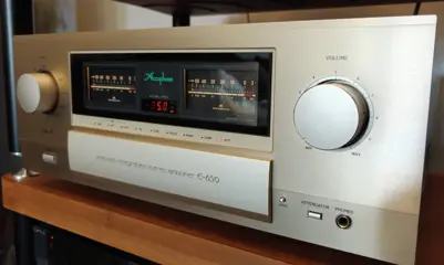 Accuphase E-650 geïntegreerde versterker