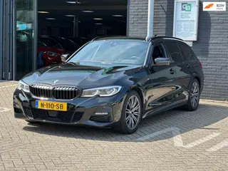 BMW 3-serie Touring 318i High Executive Edition/M-PAKKET/CARPLAY/CAMERA/NETTE STAAT!!
