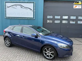 Volvo V40 1.6 T2 Ocean Race Leder Panoramadak Navi Clima Cruise Xenon 17" Pdc NL Auto NAP Dealer ond