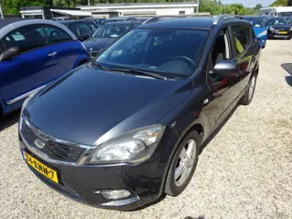Kia ceed seven airco cruise control trekhaak Cee'd 1.4 CVVT Seven
