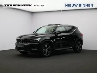 Volvo XC40 T4 Recharge Inscription / Trekhaak / Pan. dak / Styling kit / Privacy glass / Stoel+stuur