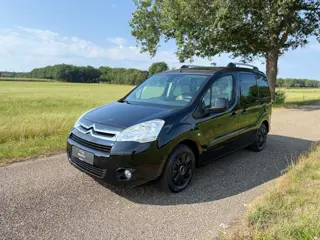 Citroen Berlingo 1.6 VTi 120 Multispace PANO / CRUISECONTROL /TREKHAAK / PARKEERSENSOREN / NIEUWE AP