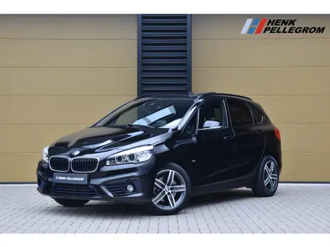 BMW 2 Serie Active Tourer 220i High Executive * Sportline * Head-up * Panoramadak * Sportstoelen * M