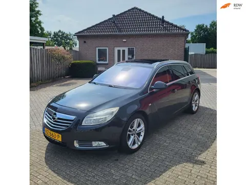 Opel Insignia Sports Tourer 2.0 CDTI, Pano, Leder, Navi!