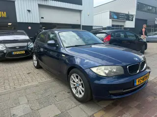 BMW 1-serie 118i Business Line LET OP KOPPAKKING DEFECT