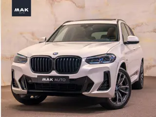 BMW X3 xDrive30e M Sport , M stoelen, 20", pano, HUD, laserlicht, shadow line, keyless