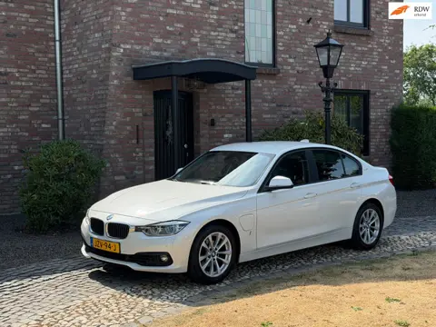 BMW 3-serie 330e i performance High executive Nieuwe accu!!