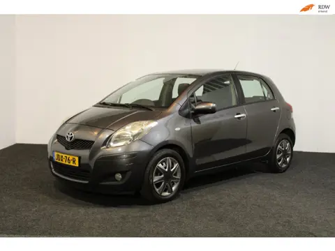 Toyota Yaris 1.3 VVTi Aspiration–Compact, betrouwbaar én compleet uitgerust! Wordt afgeleverd incl n