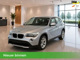 BMW X1 sDrive18i NAP- Airco- Navi - Trekhaak- Parkeersensoren- Elek.ramen- Velgen