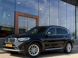 BMW X3 xDrive30e | Stoelverwarming | Achteruitrijcamera | Trekhaak | Cruise | Apple Carplay / Androi