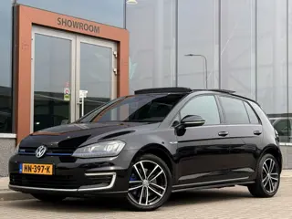 Volkswagen Golf 1.4 TSI GTE | Leder | Pano | Apple Carplay | Achteruitrijcamera |